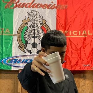 Meet your Posher, Johan